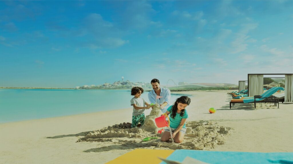 شاطئ ياس yas beach