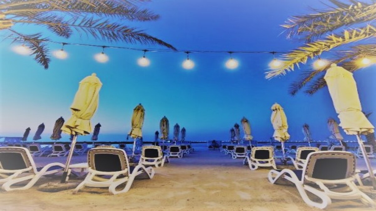 شاطئ ياس yas beach